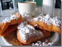 2006_11_cafe_du_monde_beignets